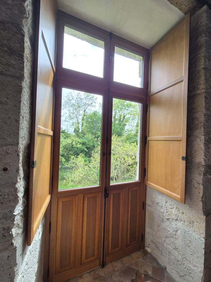 Menuiseries extérieures Bois  PVC  Alu